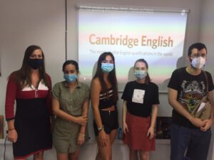 profesor de inglés nativo en Valencia - estudiantes en agosto